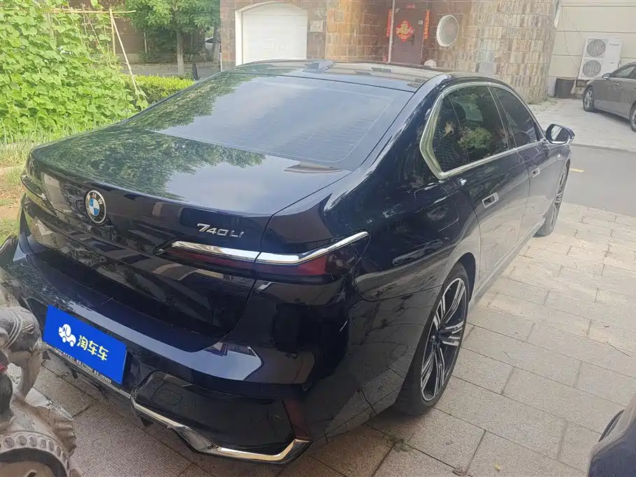 BMW 7 Series 2023 Model 740Li Premium Luxury Package фото 3