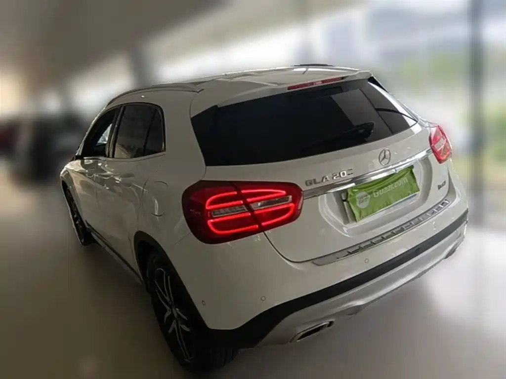 Mercedes-Benz GLA 2016 GLA 200 Fashion фото 9