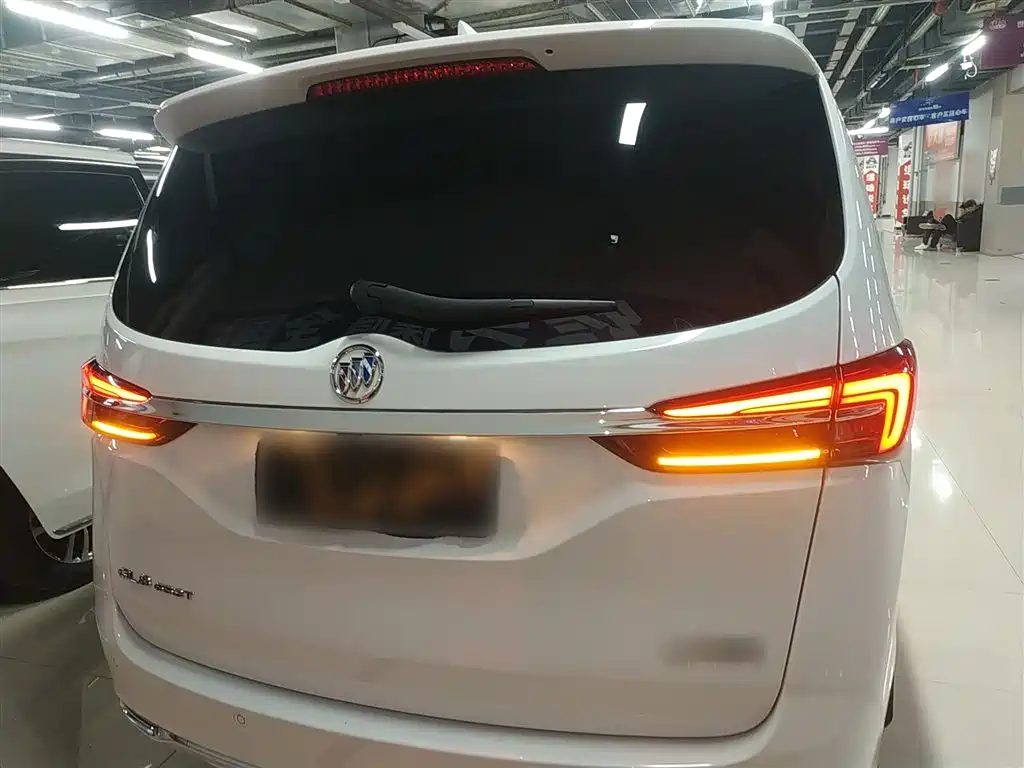 Buick GL8 2022 Land Business Class 652T Luxury фото 4