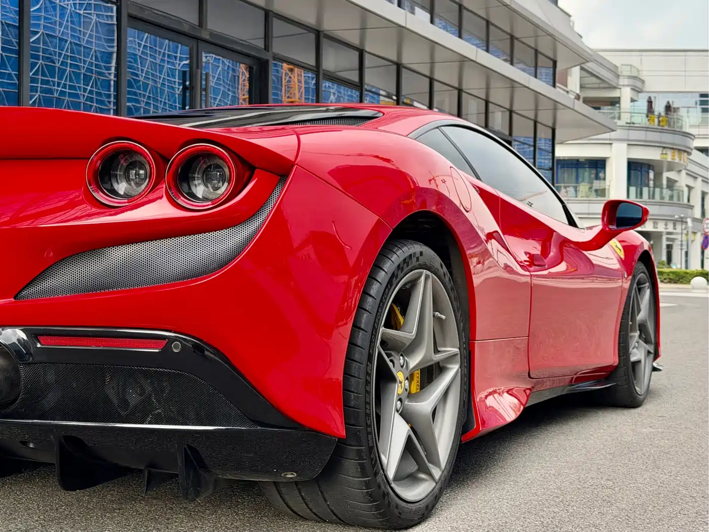 Ferrari F8 2021 2019 Tributo 3.9T V8
