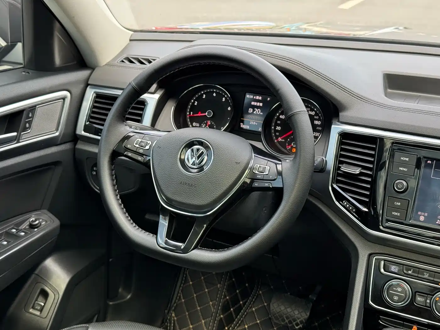 Volkswagen Teramont 2019 380TSI 4WD Luxury Edition China VI фото 5