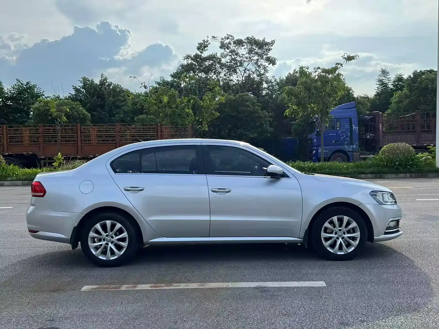 Фото 7 - Volkswagen Lavida