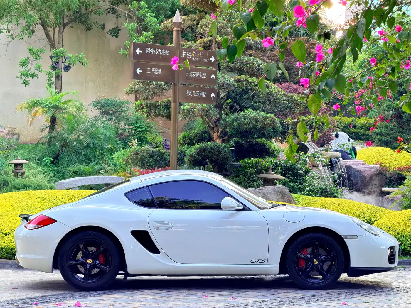 Porsche Cayman 2012 Cayman Black Edition 2.9L фото 24