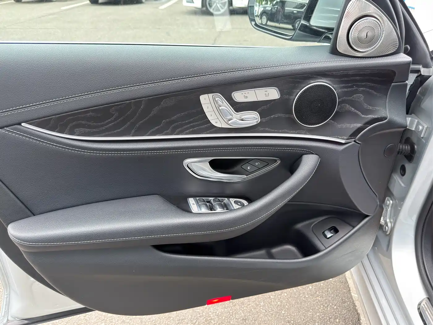 Mercedes-Benz E-Class 2016 E 300 L Sport Fashion Type фото 14