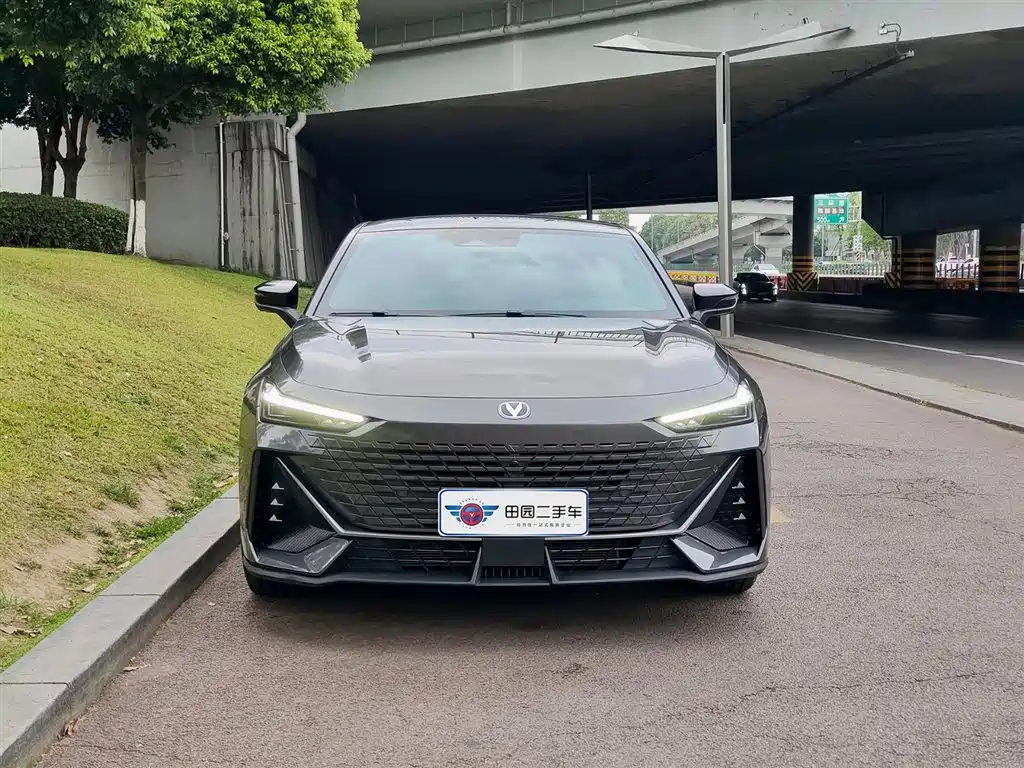 CHANGAN UNI-V