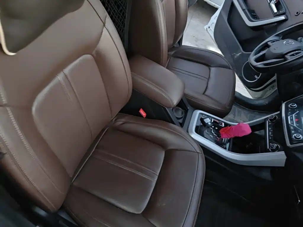 Landwind X5 2018 2016 Plus 1.5T CVT Pioneer Edition
