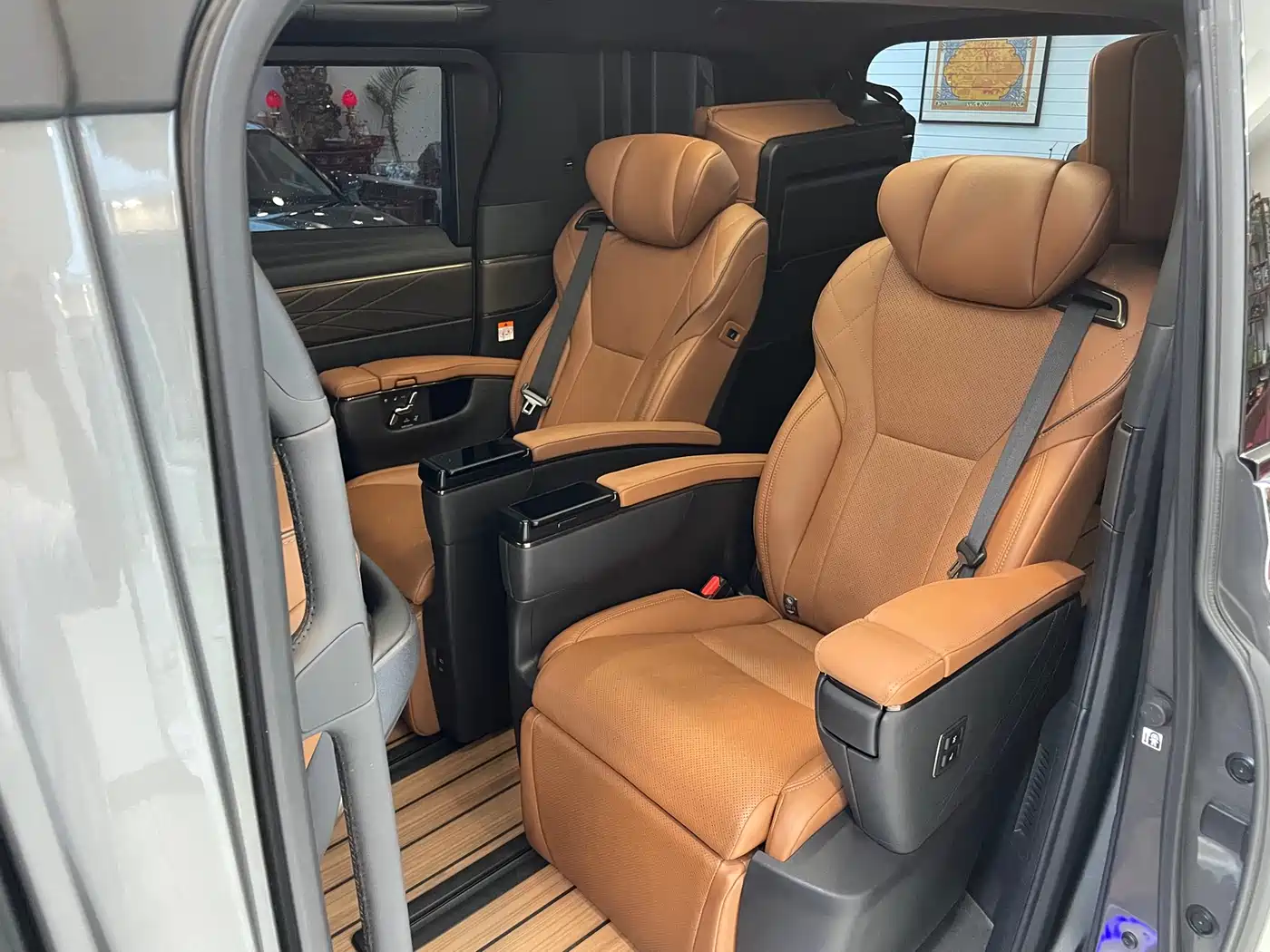 Toyota Vellfire 2024 Crown Hybrid 2.5L Premium Edition фото 15