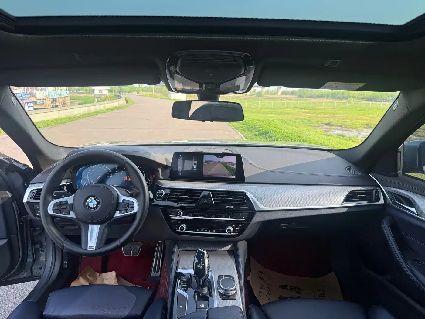 BMW 5 Series (Import) 2019 525i M Sport Package фото 8