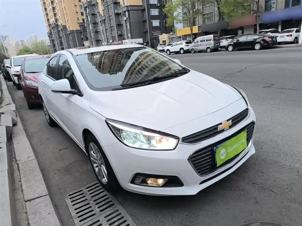 Chevrolet Cruze 2015 1.5L Manual Elite Edition фото 4