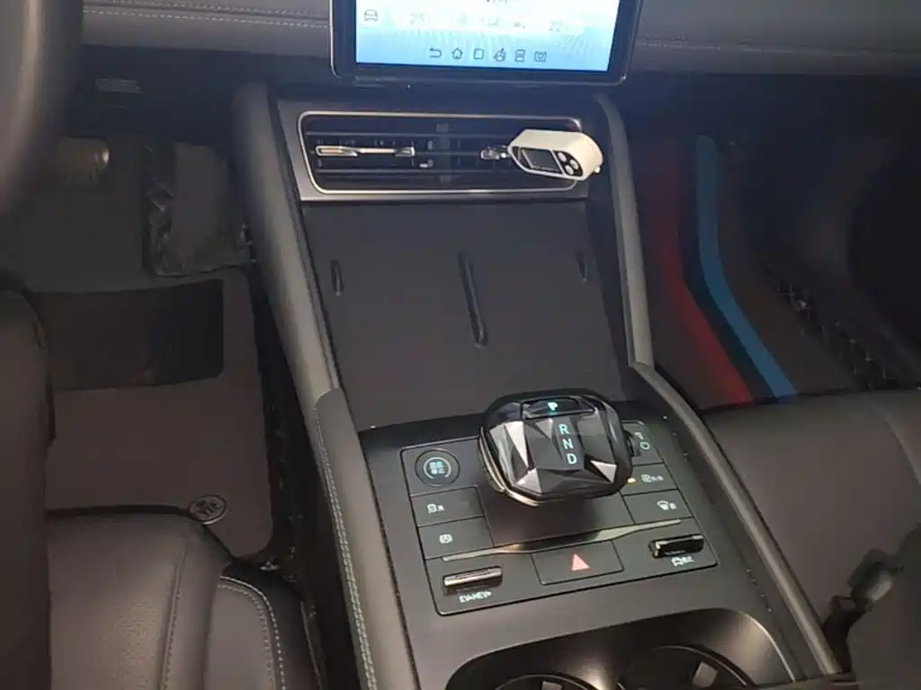 BYD Qin L 2024 DM-i 120KM Leading фото 14