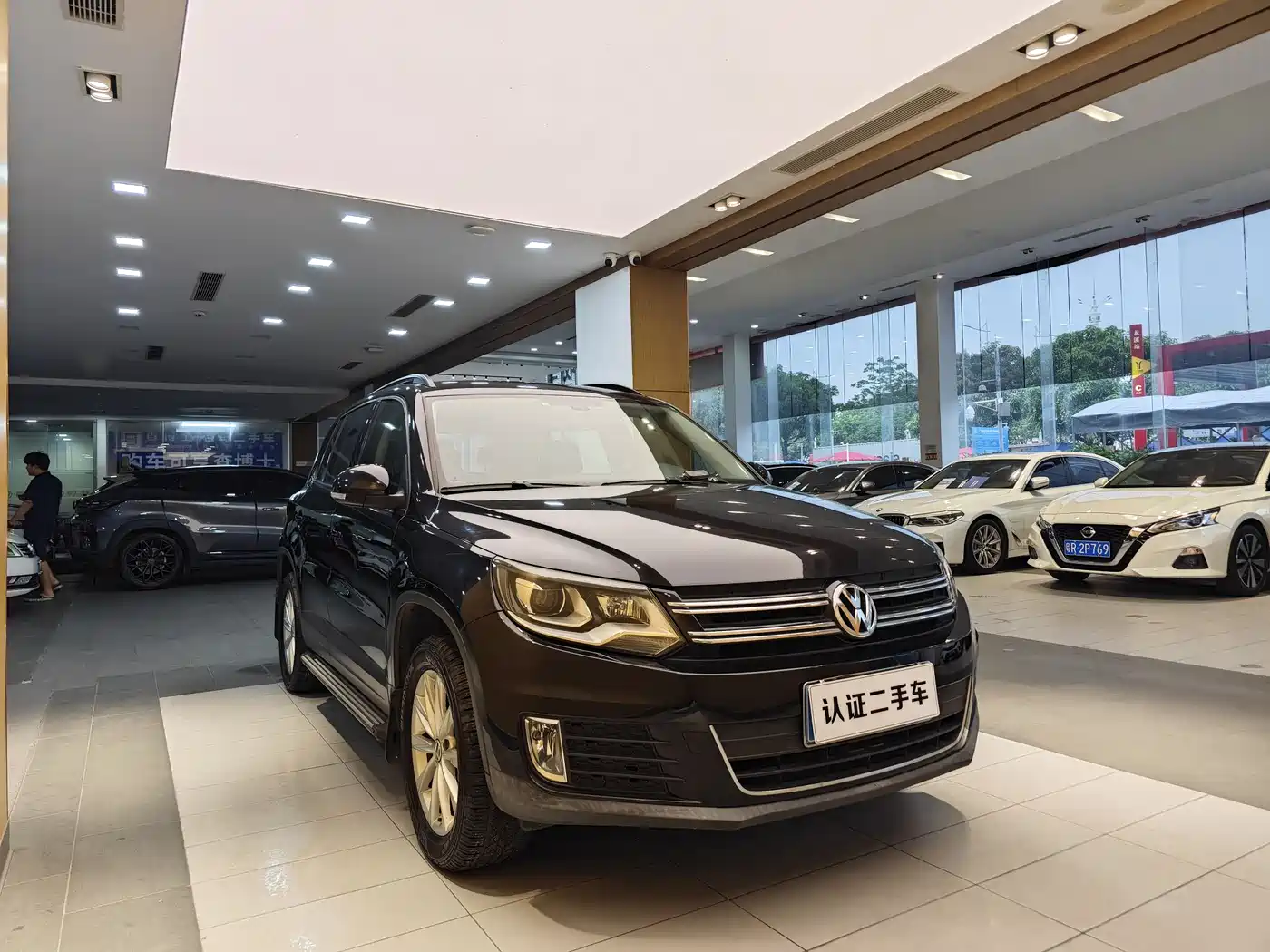 Volkswagen Tiguan 2015 1.8TSI Automatic 2WD Comfortline фото 5