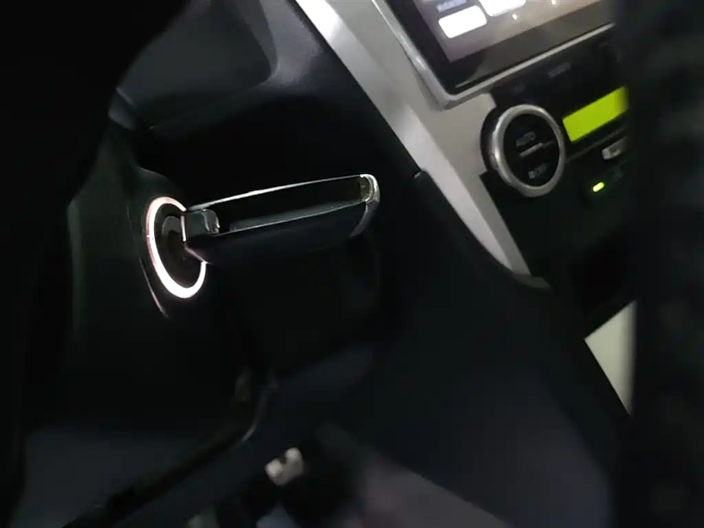 Toyota Camry 2012 Junrui 2.0S Dynamic Edition фото 9