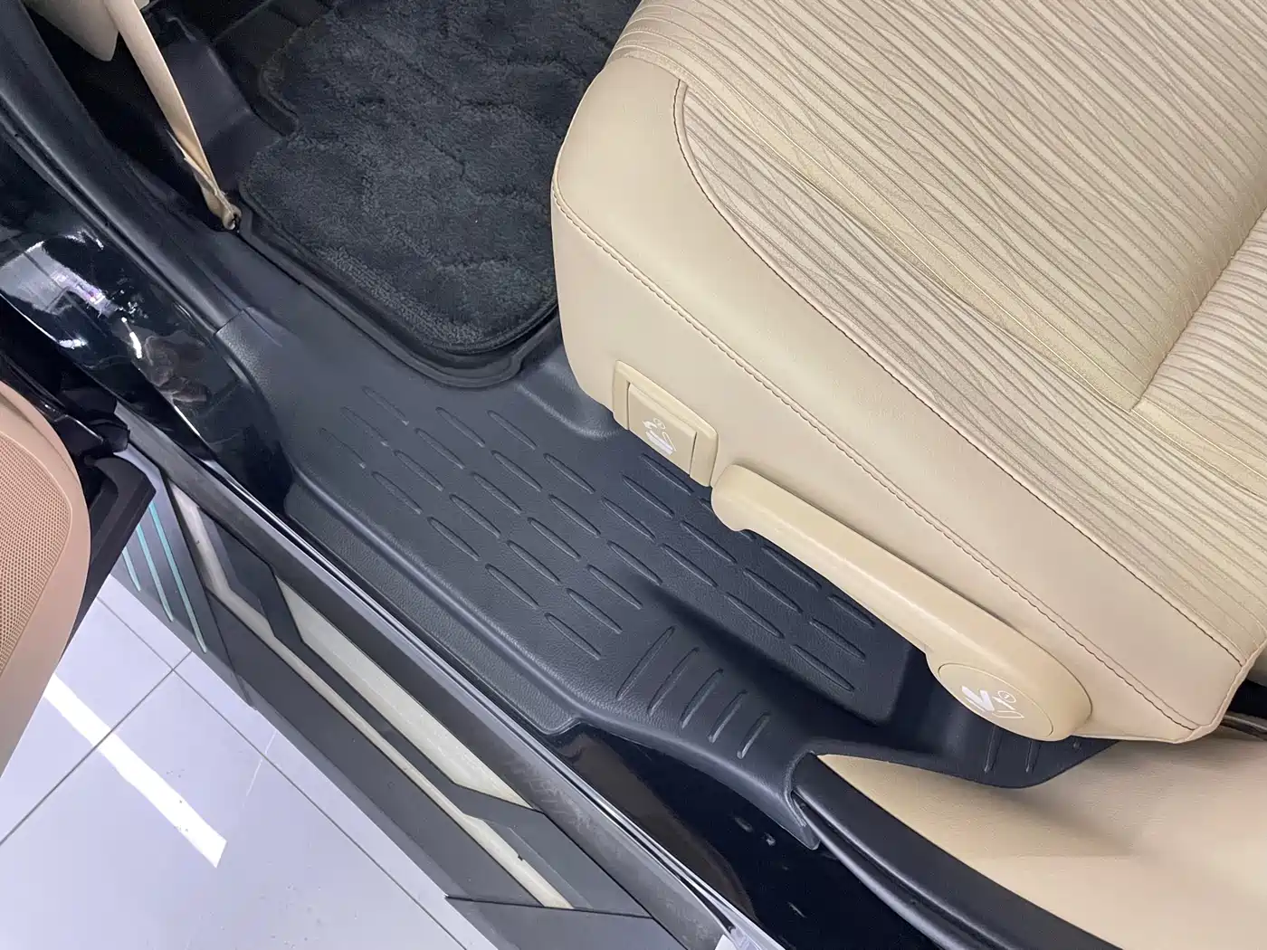 Toyota Highlander 2018 2.0T 4WD Elite 7-seater China VI фото 36