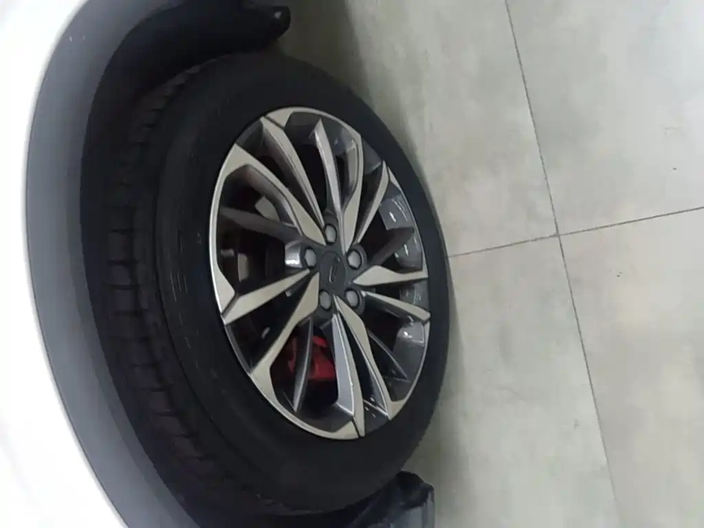 Geely Coolray 2019 2019 Sport 260T DCT Battle China VI