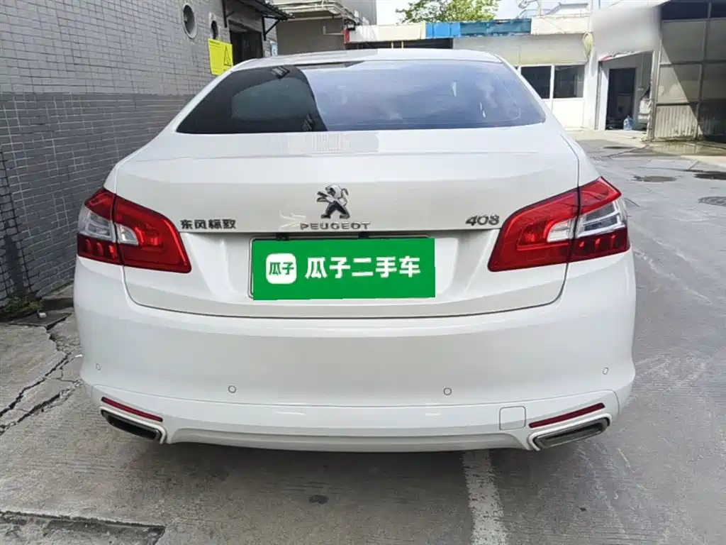 Peugeot 408 2016 1.6T Automatic Luxury Edition фото 6