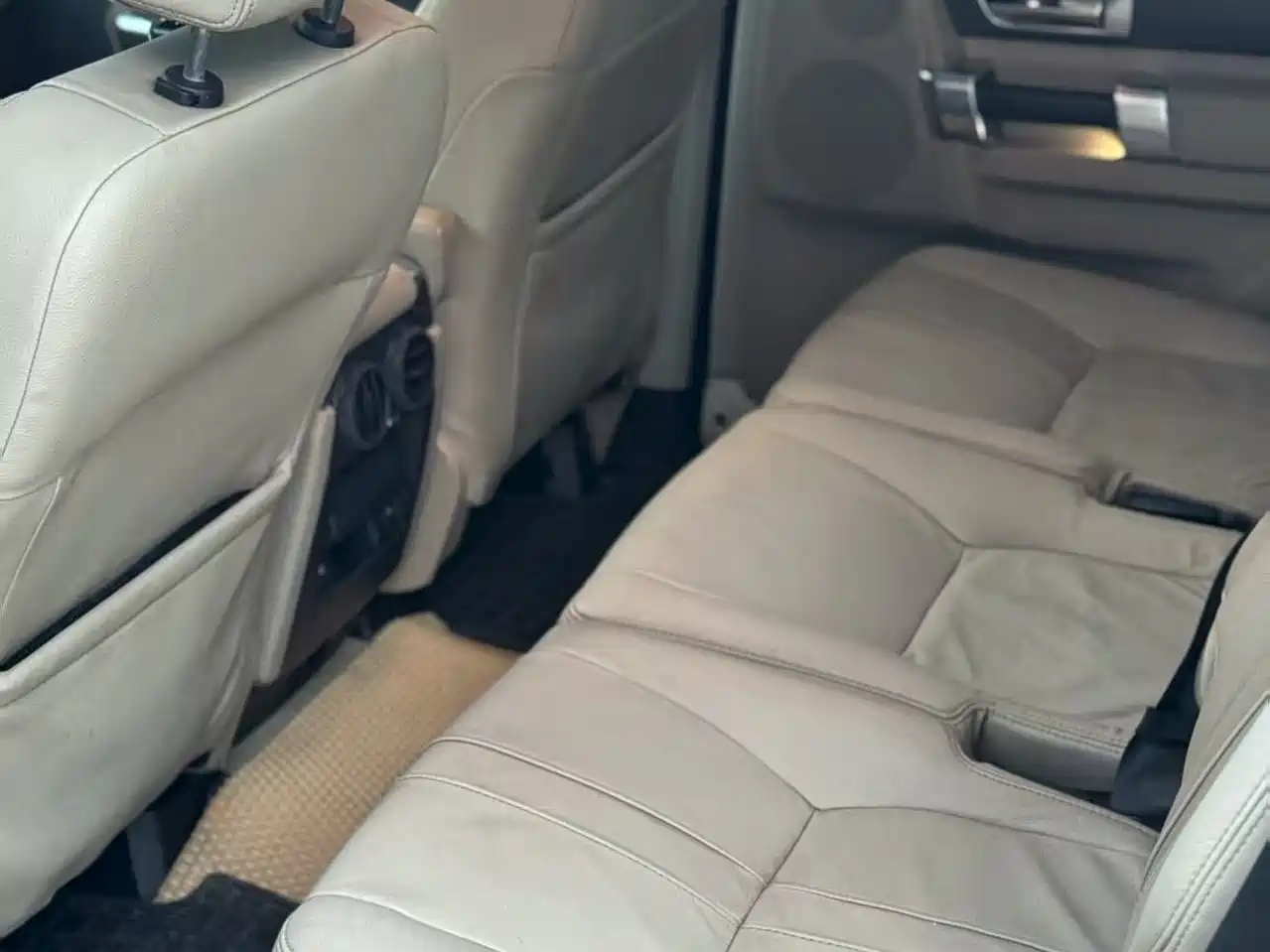 Land Rover Discovery 2012 3.0 SDV6 HSE Diesel фото 8