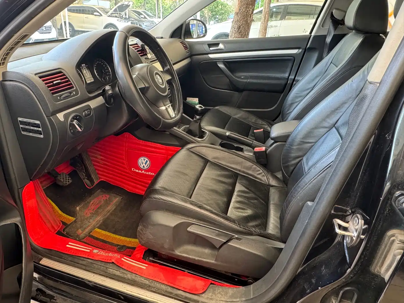 Volkswagen Sagitar 2011 2011 1.4TSI Manual Luxury