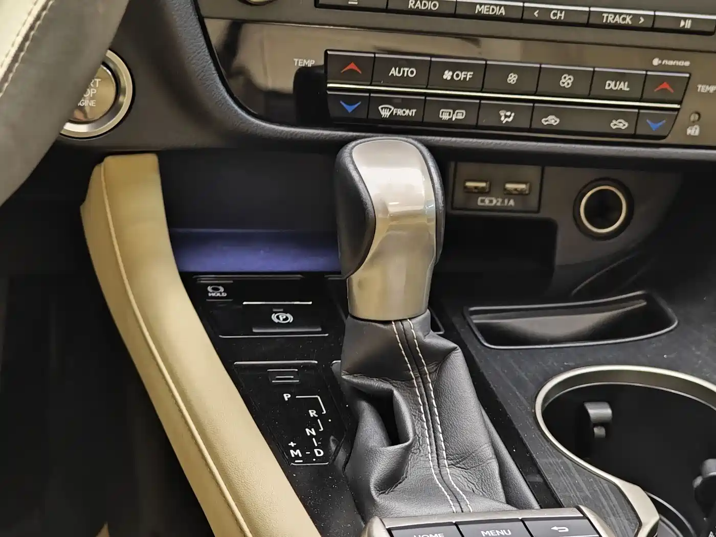Lexus RX 2020 300 2WD Elite Edition China VI фото 19