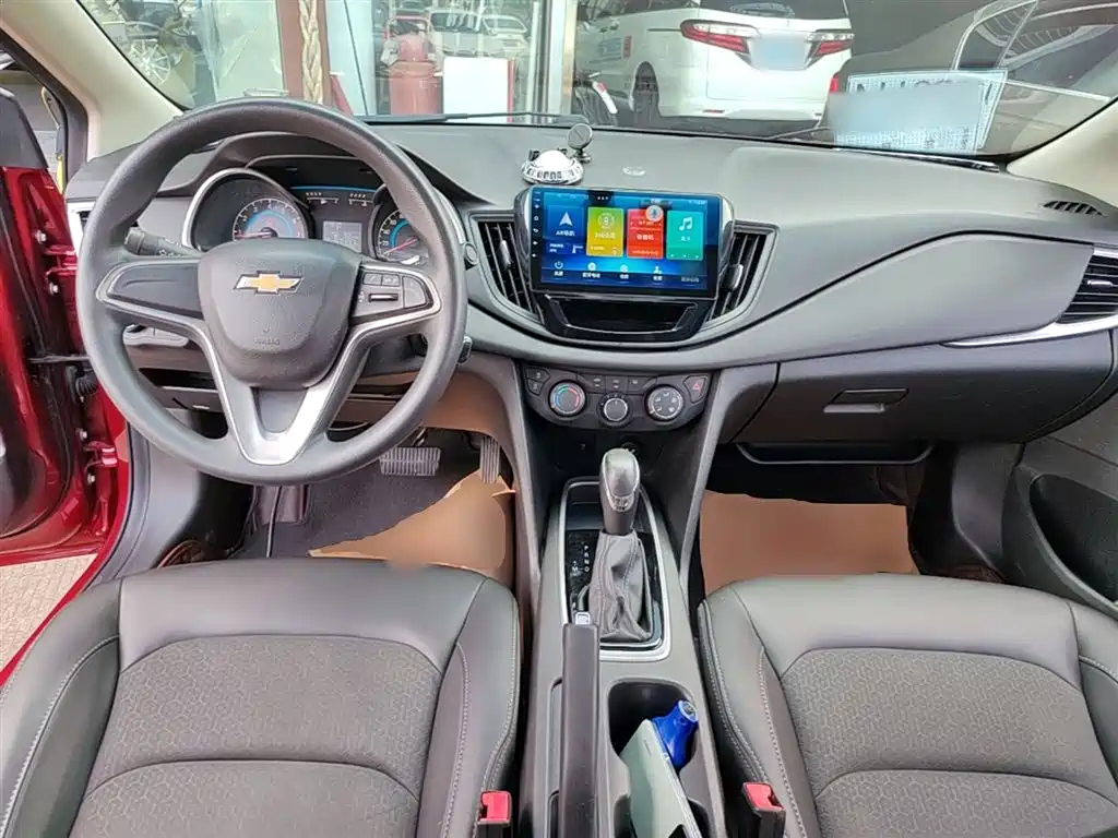 Chevrolet Cavalier 2019 320 Automatic Joy Edition фото 10
