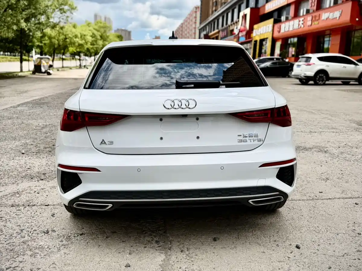 AUDI A3