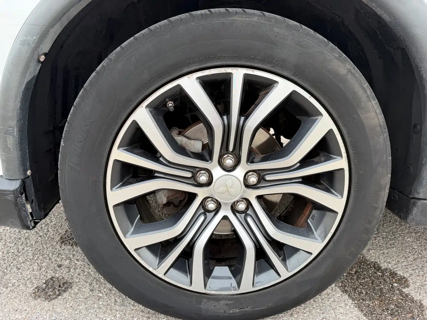 Mitsubishi Outlander 2018 2.4L 4WD Elite Edition 5-seater фото 36