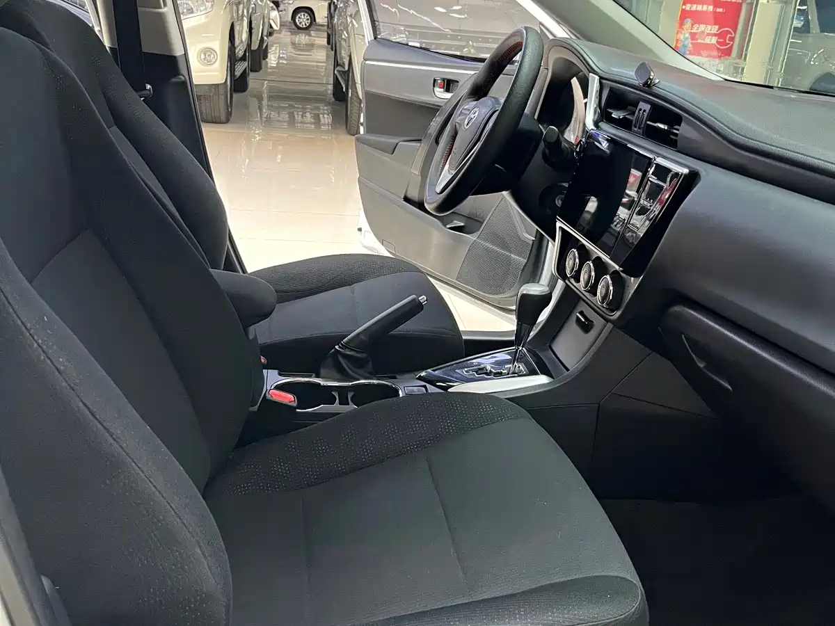 Toyota Corolla 2017 Facelift 1.2T S-CVT GL фото 11