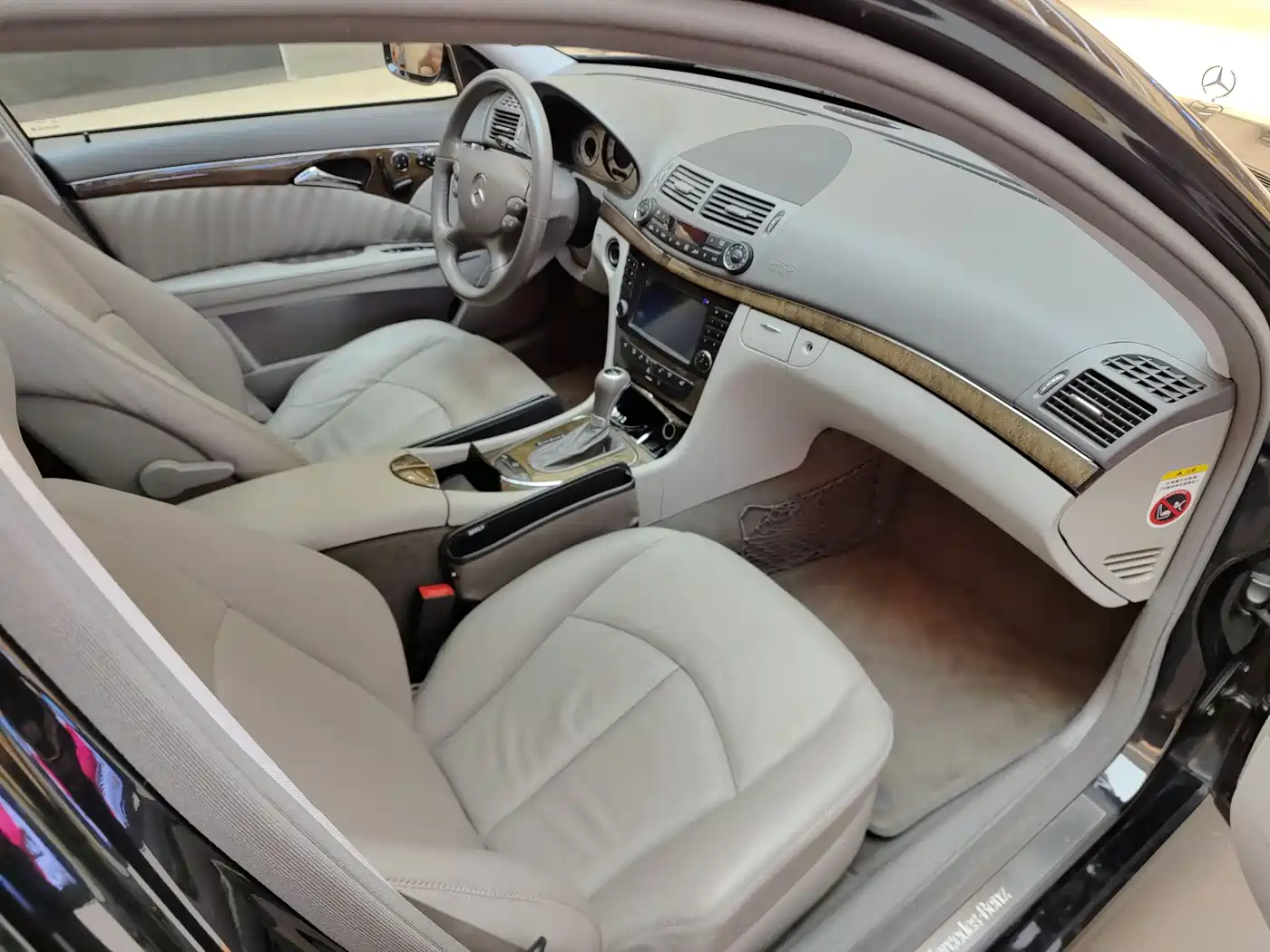 Mercedes-Benz E-Class 2008 Model E 280 Personality Sport Edition фото 18