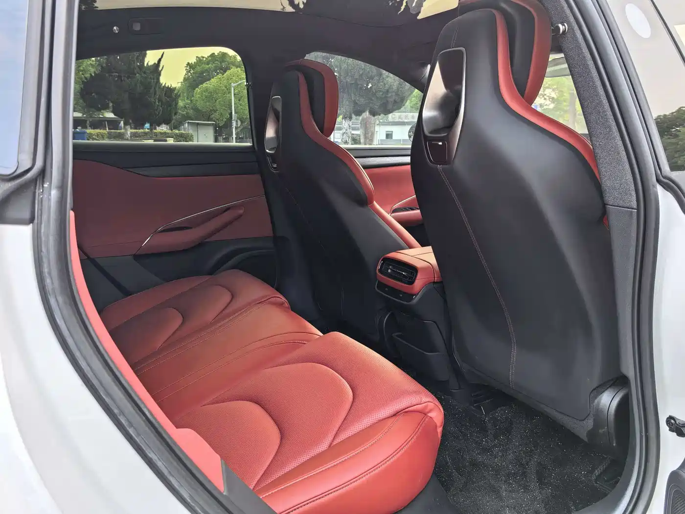 Xiaomi Auto Xiaomi SU7 2024 RWD Long Range Intelligent Driving Edition фото 14