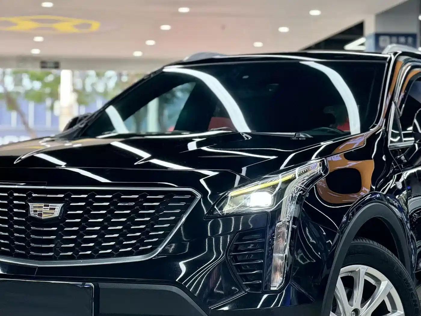 Cadillac XT4 2018 Model 28T 2WD Technology фото 2