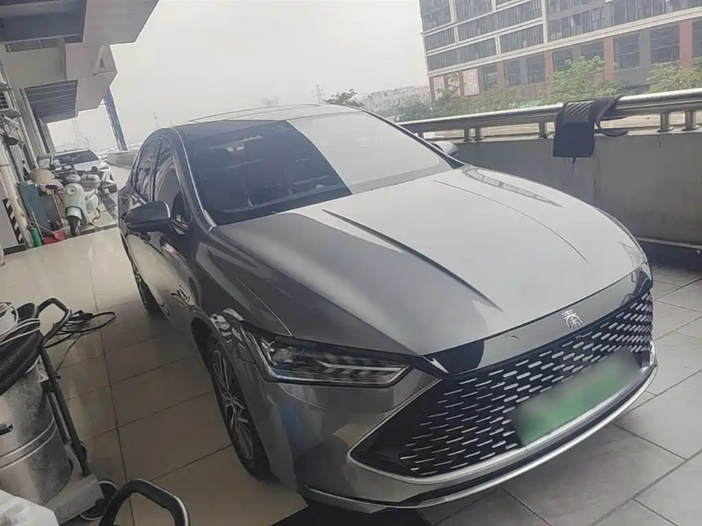 BYD Qin PLUS 2021 DM-i 55KM Flagship фото 4