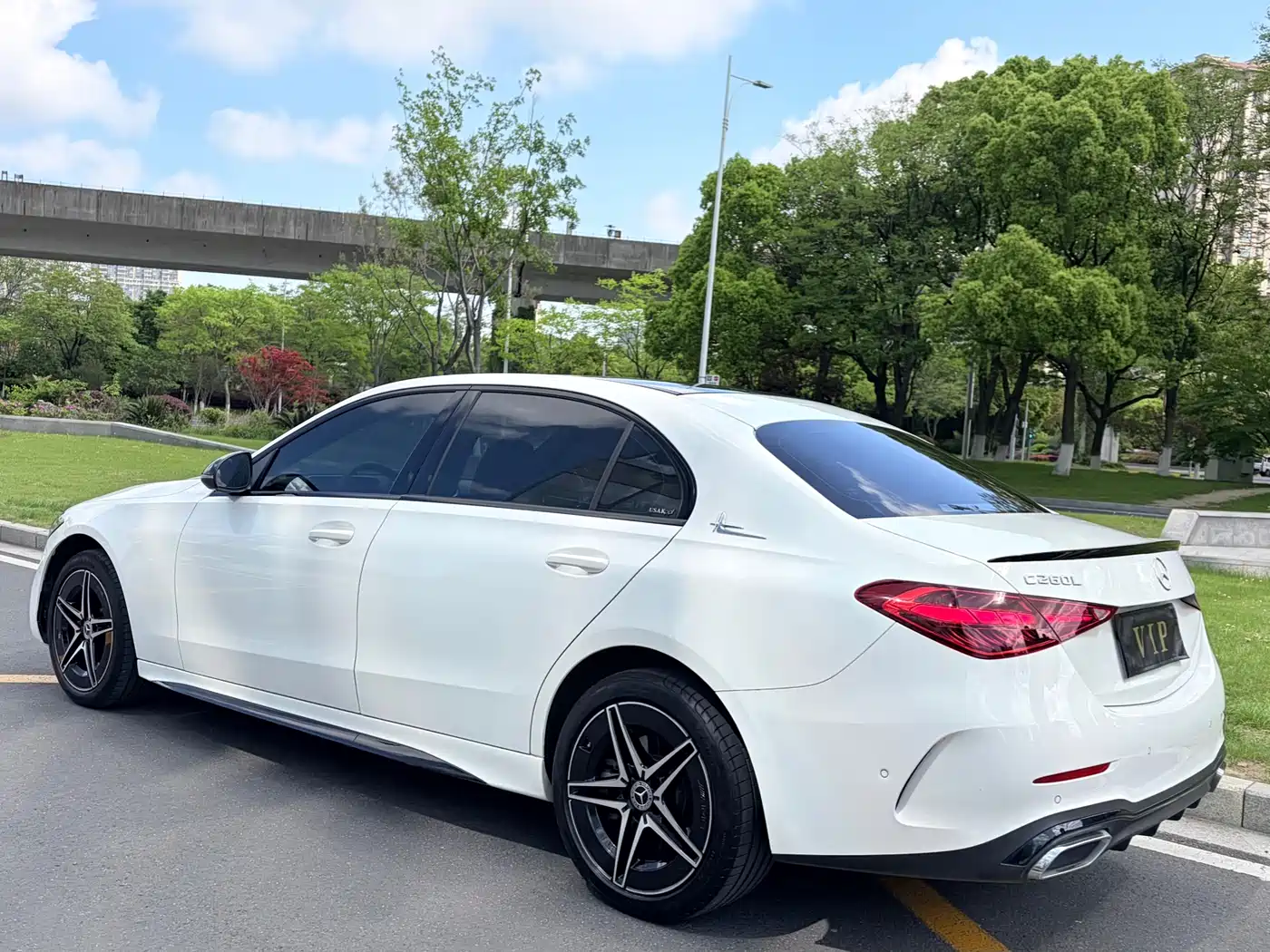 Mercedes-Benz C-Class 2024 C 260 L Night Edition Sport фото 5