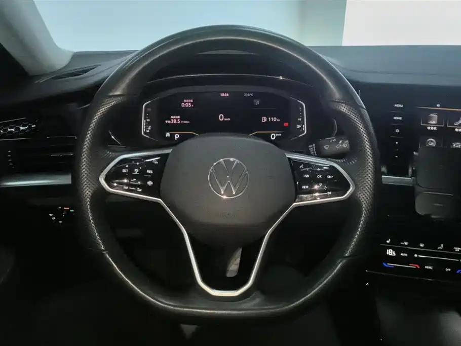 Volkswagen Passat 2023 330TSI Starlight Elite Edition фото 15