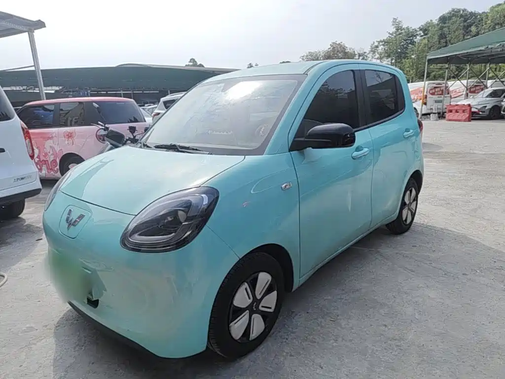 Wuling Motors Hongguang MINIEV 2025 4-Door Premium Edition