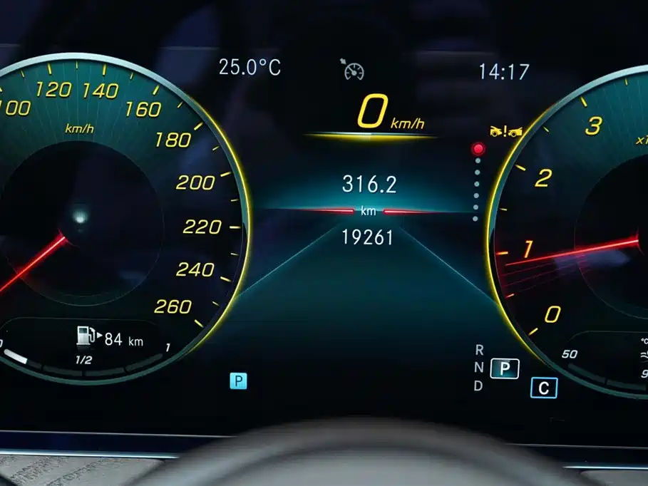 Mercedes-Benz E-Class 2023 Facelift E 300 L Fashion фото 8