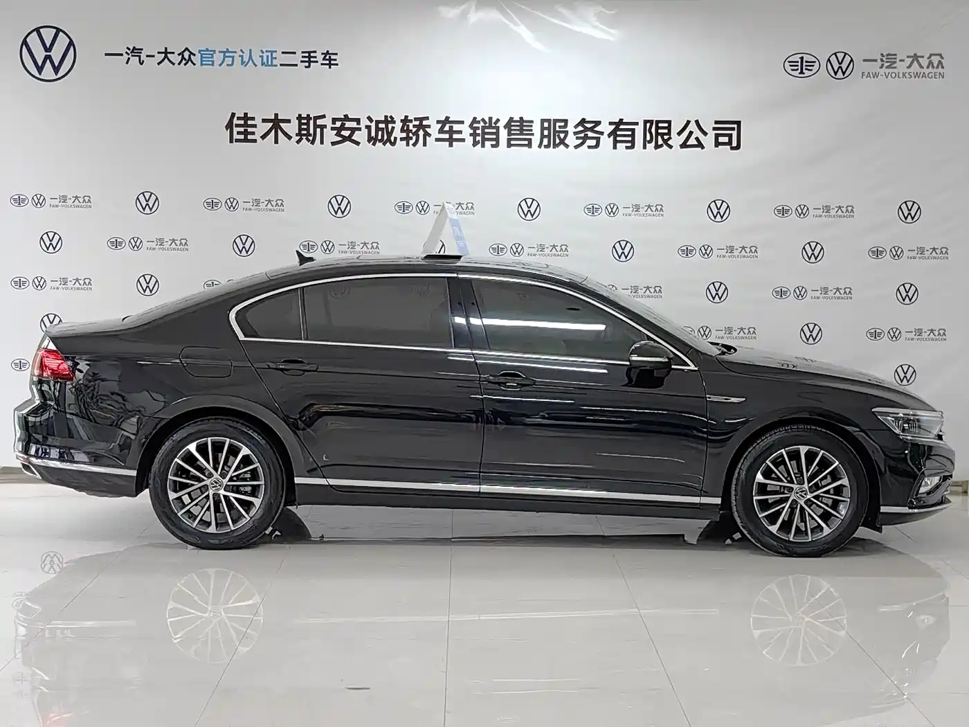 Volkswagen Magotan 2020 380TSI DSG Luxury фото 3
