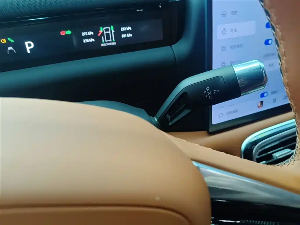 Geely Galaxy Galaxy M9 2025 Base Model фото 14