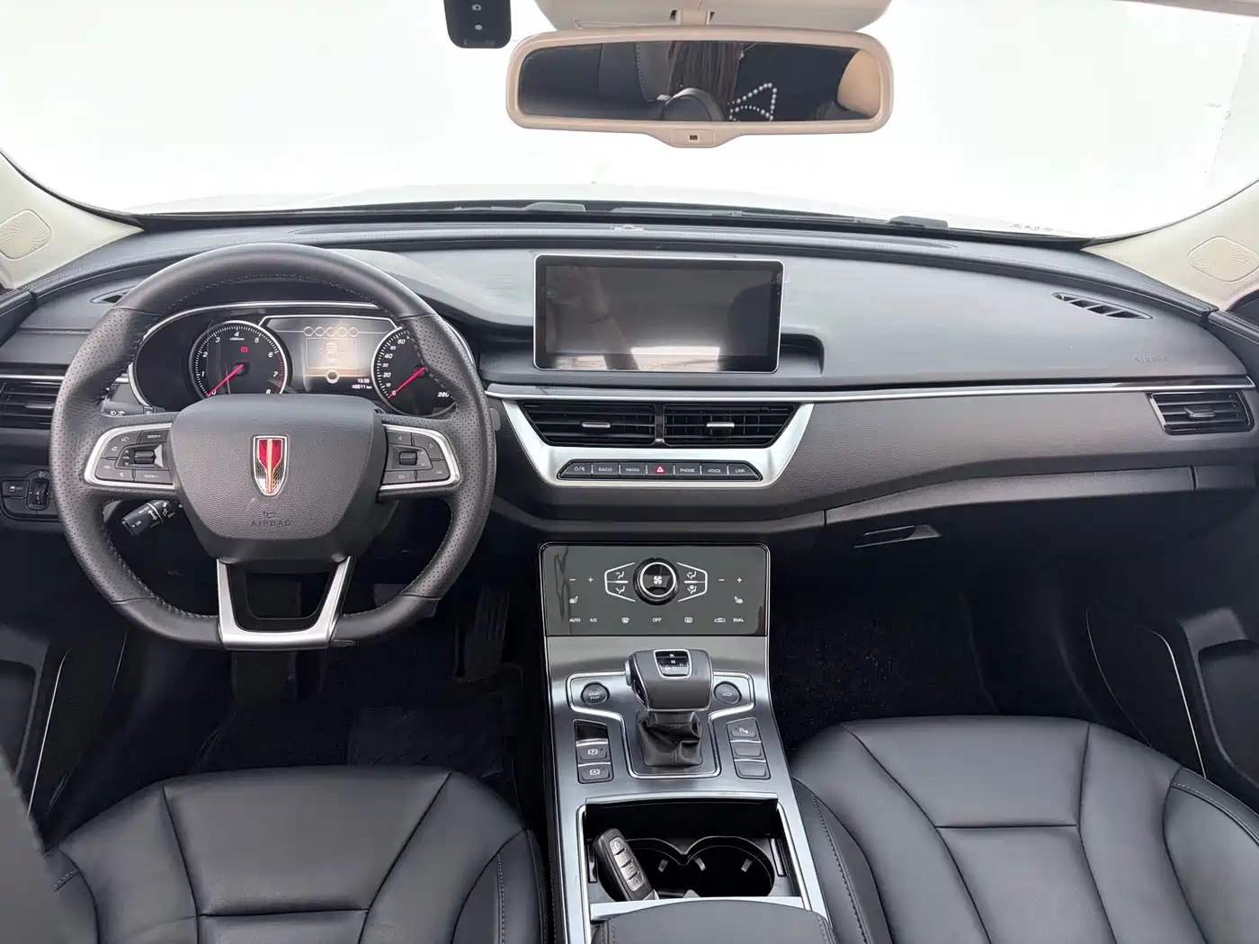 Hongqi H5 2022 Classic 1.8T Auto Smart Connect Flagship Enjoyment Edition фото 5