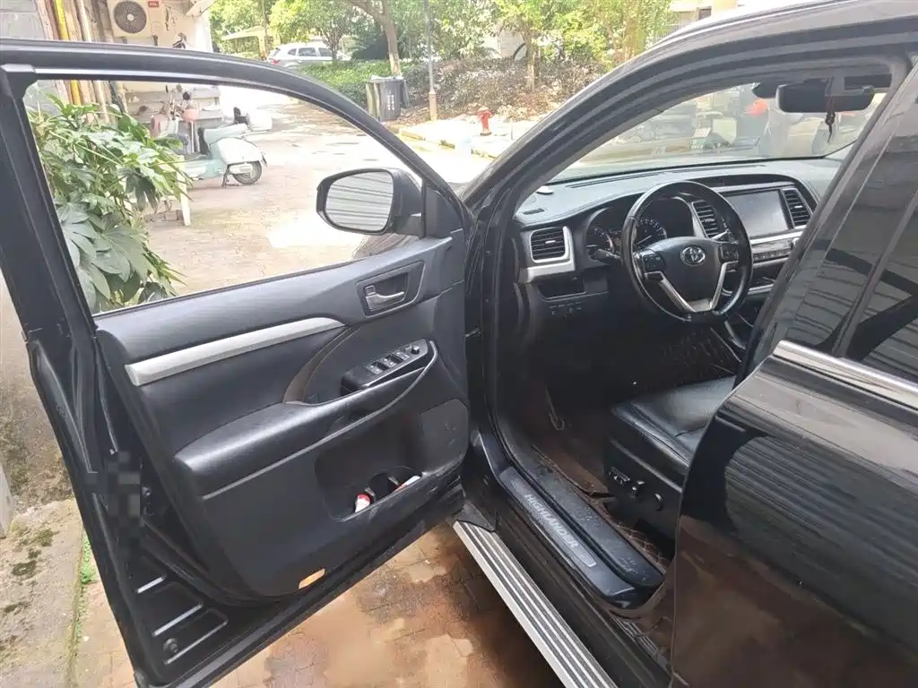 Toyota Highlander 2018 2.0T 4WD Luxury 7-seater China VI фото 14