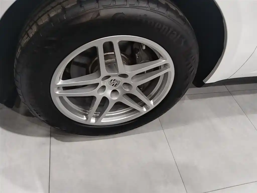 Porsche Macan 2017 Macan 2.0T фото 23