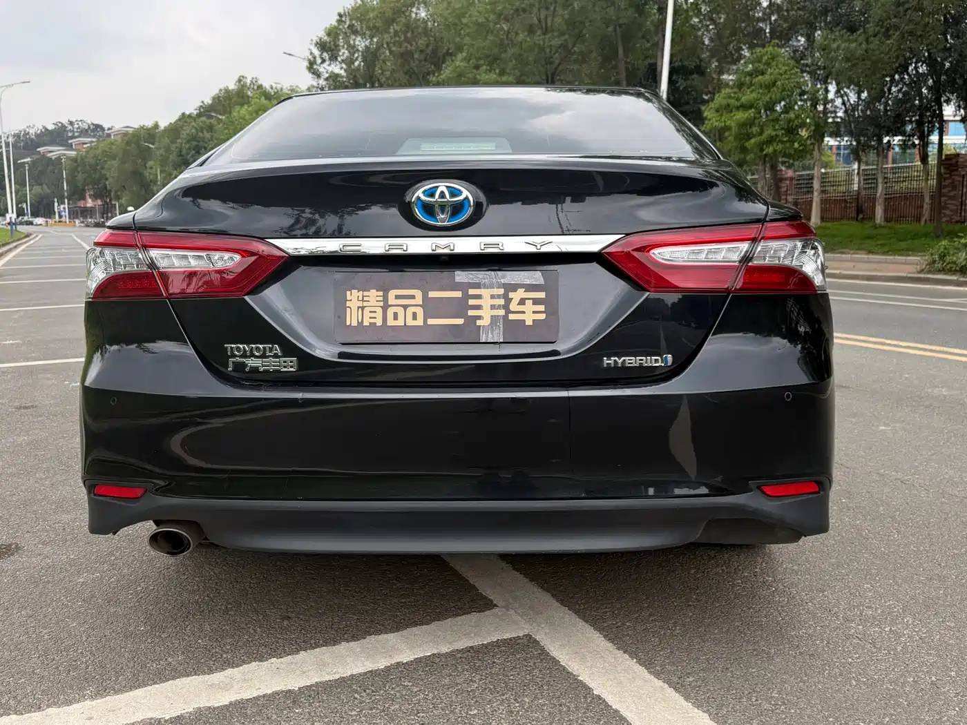Toyota Camry 2018 Hybrid 2.5HG Luxury Edition фото 4