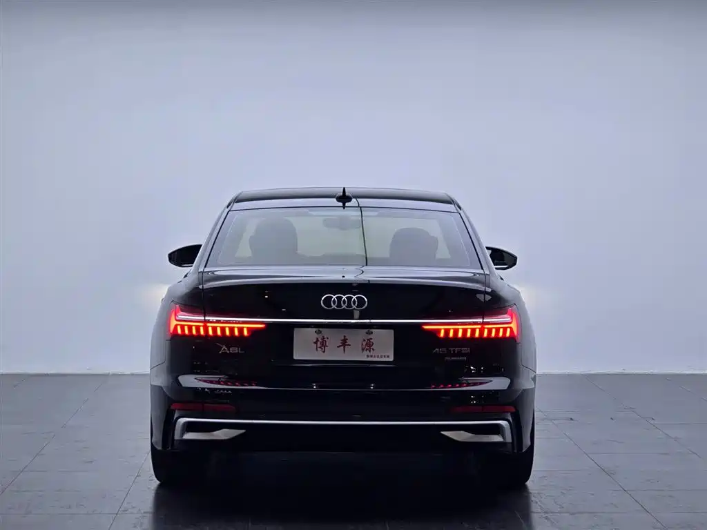 Audi A6L 2019 45 TFSI quattro Exclusive Dynamic фото 13