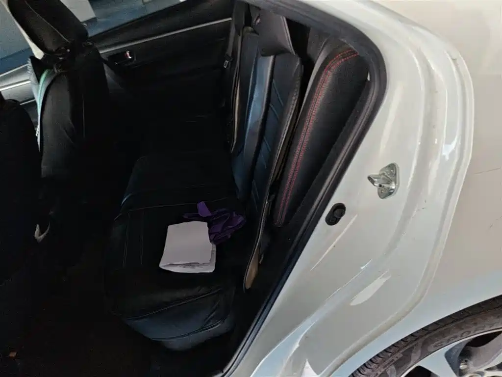 Toyota Levin 2017 Facelift 185T CVT Elite (China V) фото 17