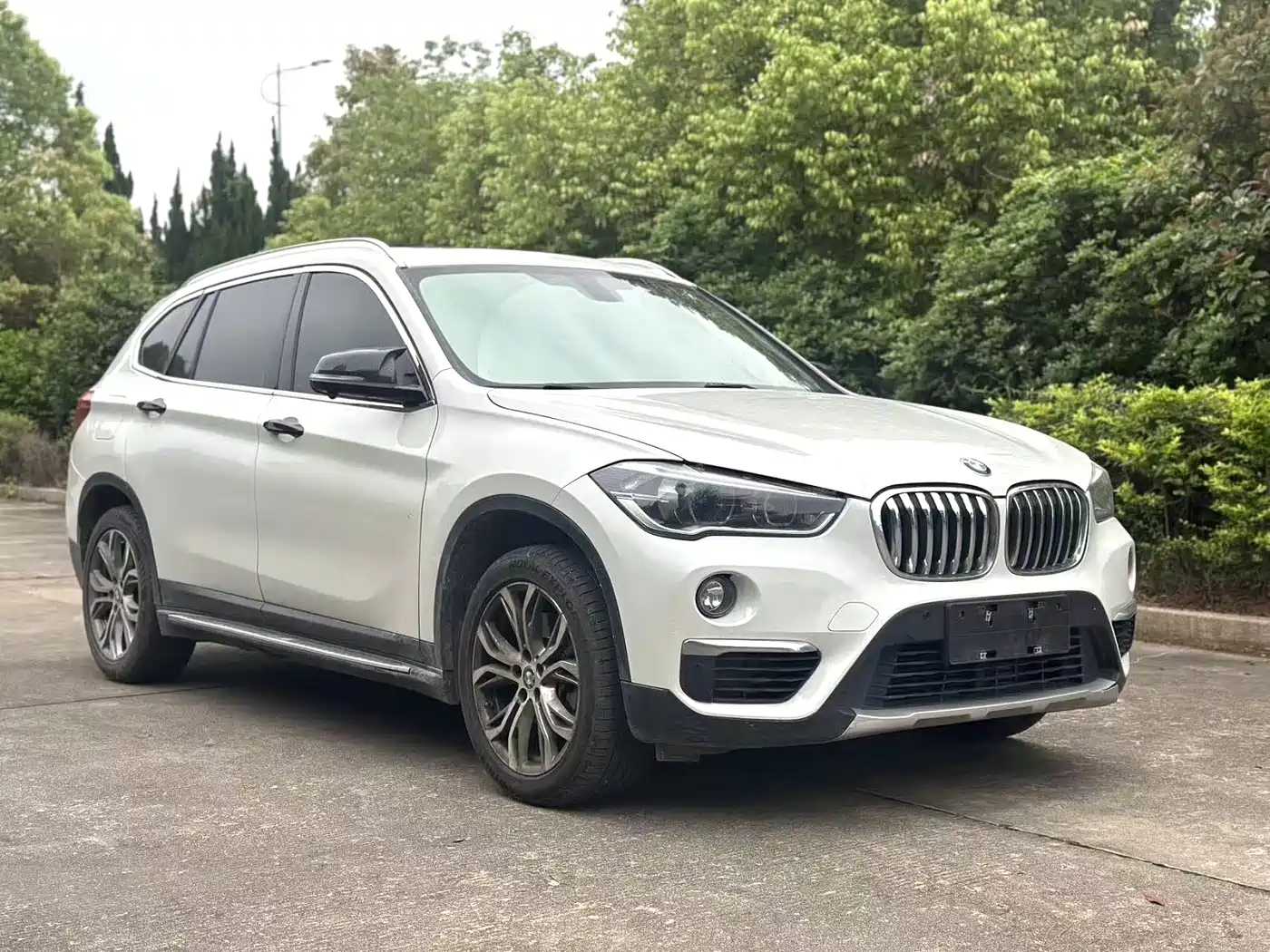 BMW X1 2019 sDrive20Li Leading Model фото 2