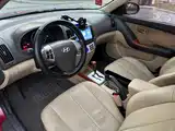 Фото 14 - Hyundai Elantra