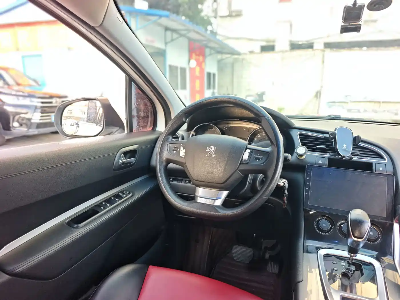 Peugeot 3008 2017 2016 2.0L Automatic Classic Edition