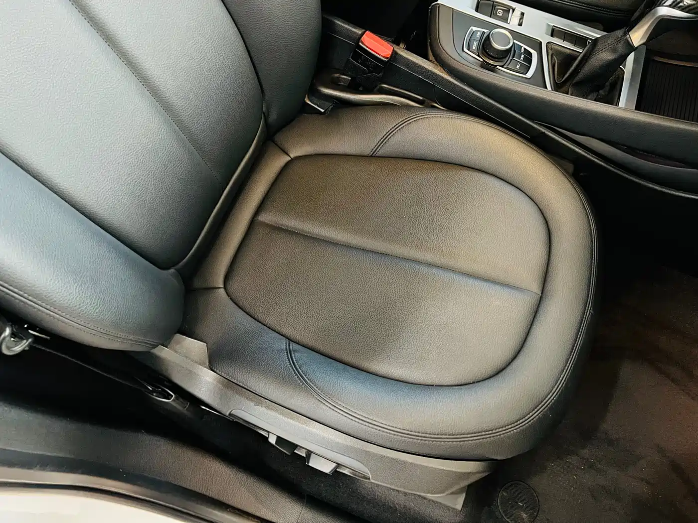 BMW X1 2018 sDrive20Li Leading Model фото 8