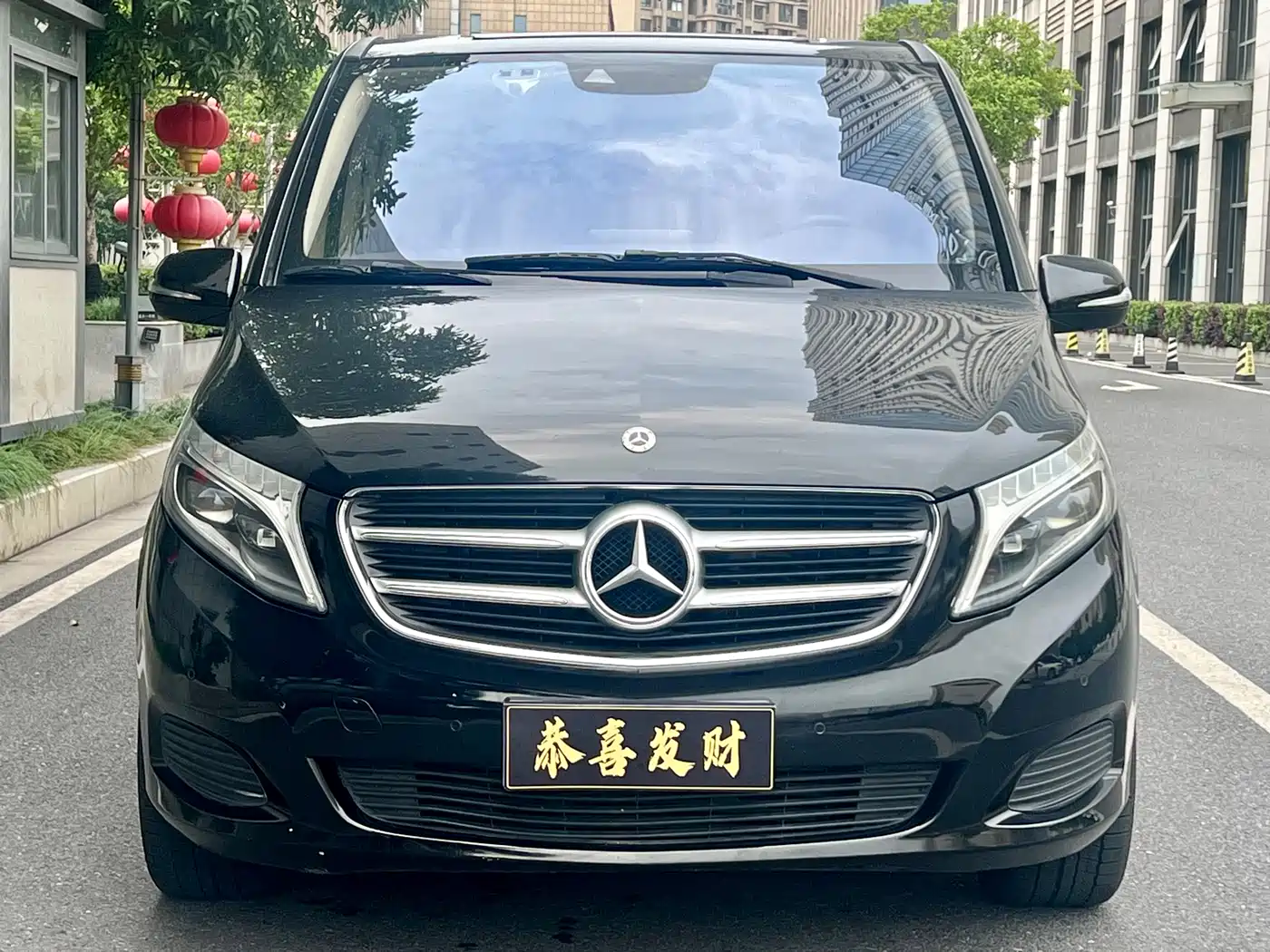 Mercedes-Benz V-Class 2017 Model V 260 Pilot Edition фото 4