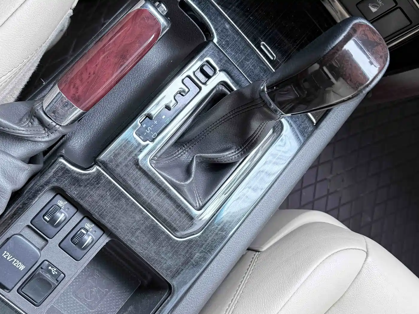 Toyota Prado 2014 4.0L Automatic TX-L NAVI фото 5