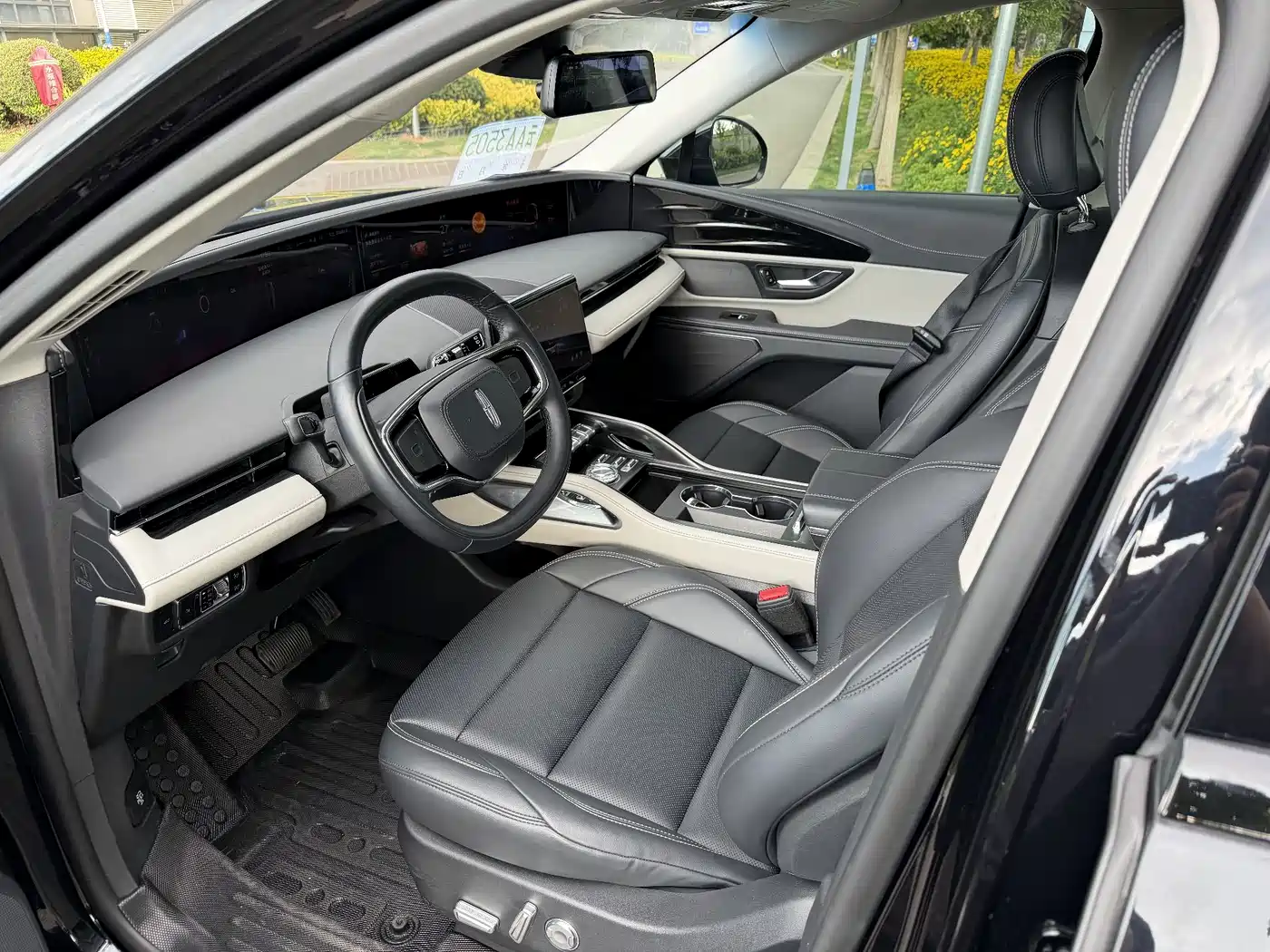 LINCOLN NAVIGATOR