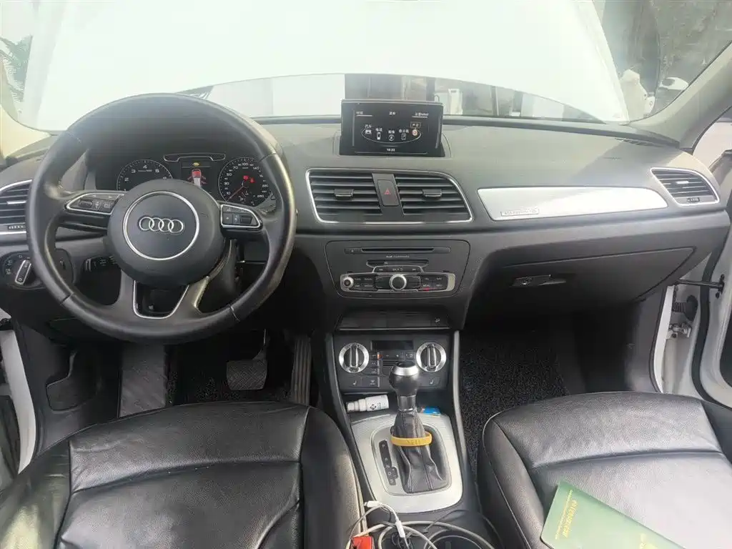 Audi Q3 2013 35 TFSI quattro Technology фото 13
